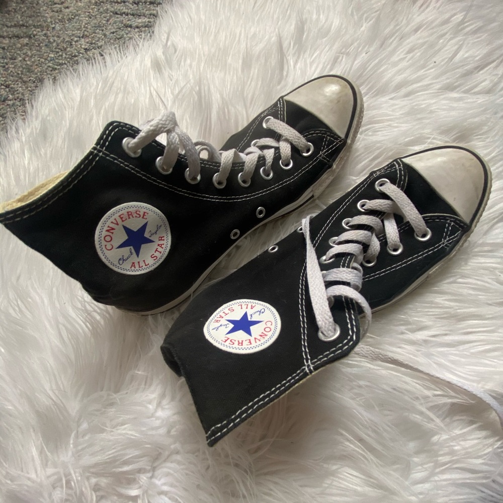 Black Converse